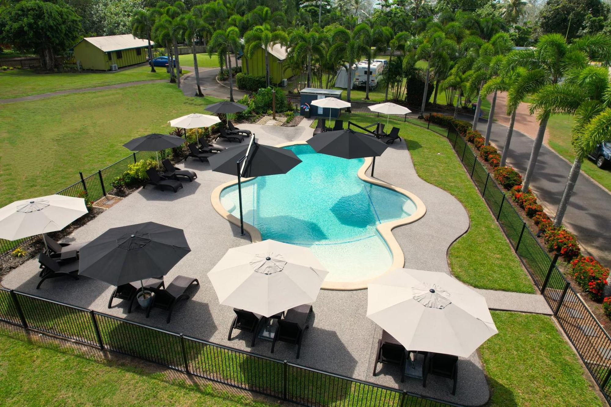 Bali Hai Holiday Park Mission Beach Bagian luar foto